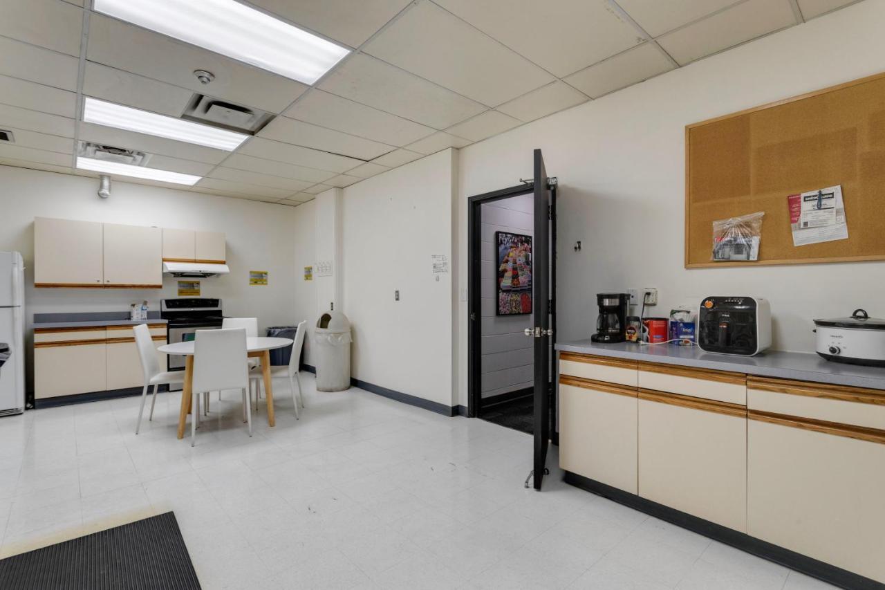 Hostel Calgary Connect Zewnętrze zdjęcie